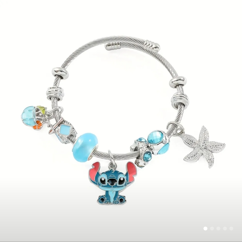 DISNEY Lilo & Stitch 🌺| Stich Silver & Rhinestone Charm Bracelet ~ 🎁🌺